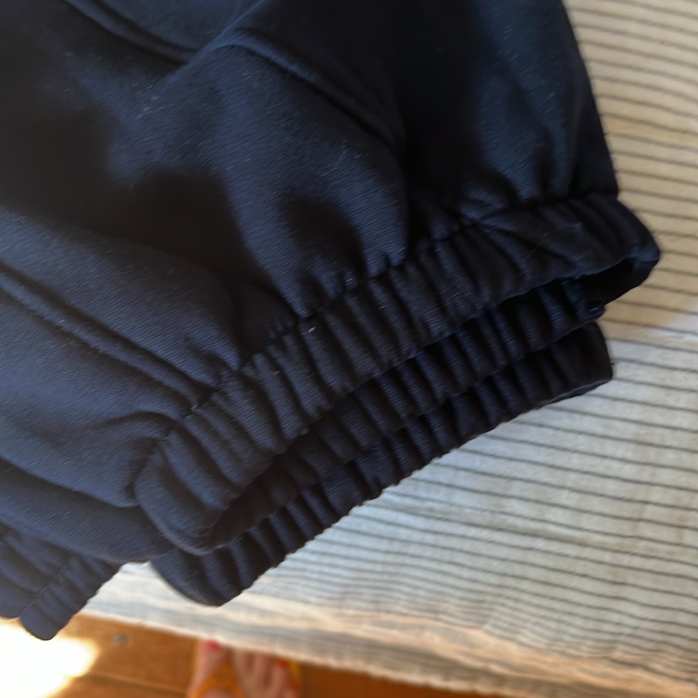 Zara sweats - Picture 3 of 3